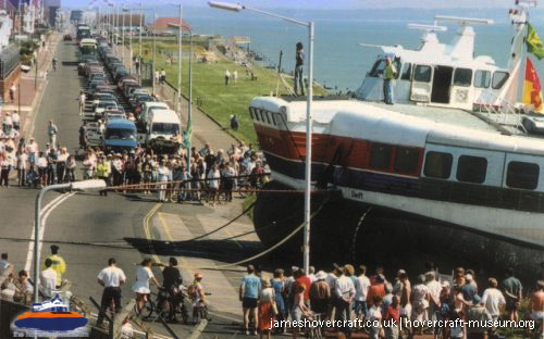 SRN4 Swift (GH-2004) at the Hovercraft Museum -  (credit: The <a href='http://www.hovercraft-museum.org/' target='_blank'>Hovercraft Museum Trust</a>).